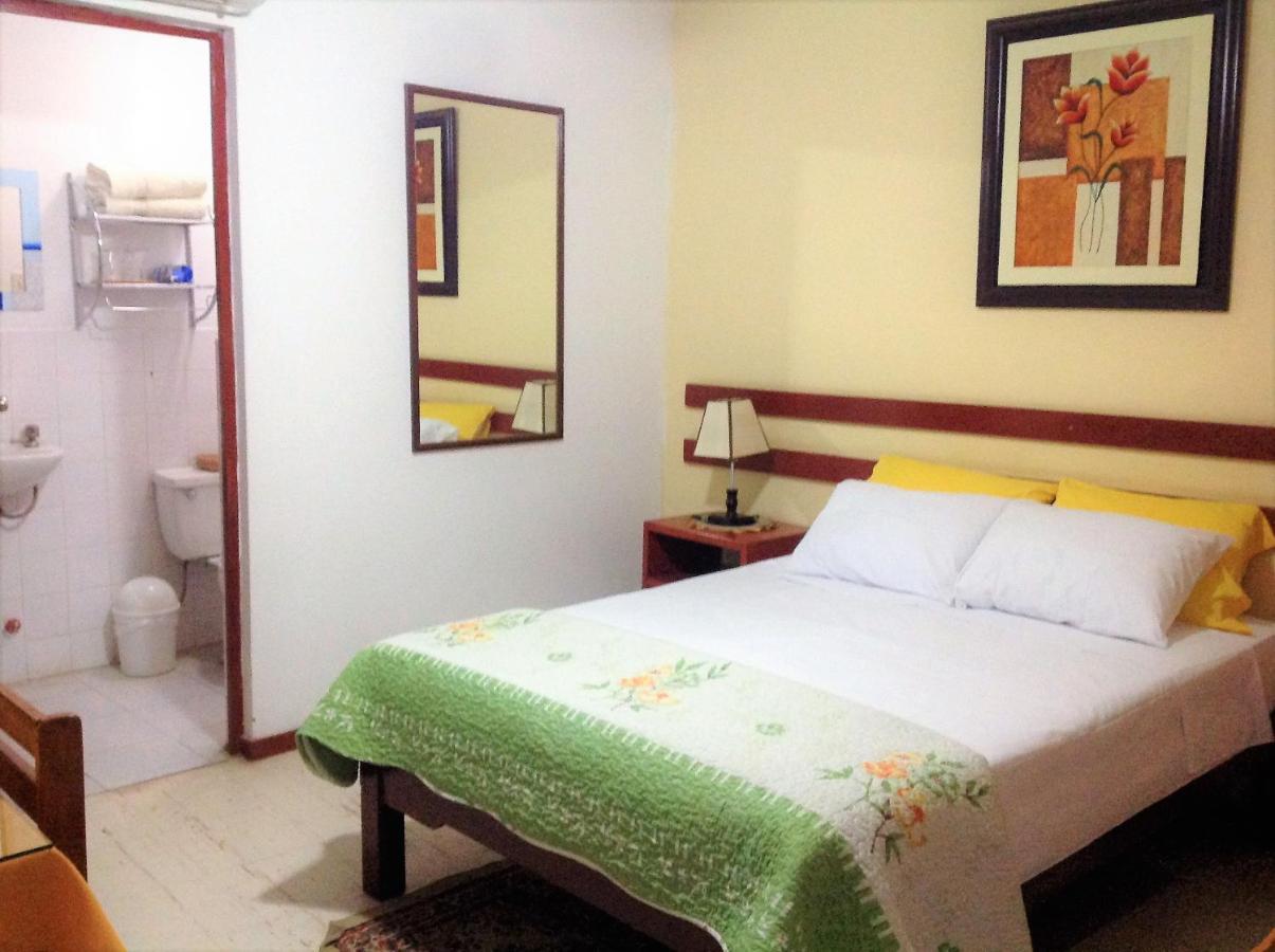 Anccalla Inn Guesthouse Nazca Ngoại thất bức ảnh