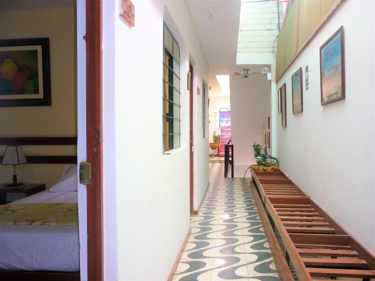 Anccalla Inn Guesthouse Nazca Ngoại thất bức ảnh